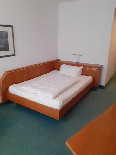 Bedroom 3, KHGM Kaiserhof Hotel GmbH, Oder-Spree