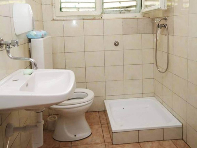 Bathroom, Peaceful 2-bedroom Robinson House Orca, Pašman