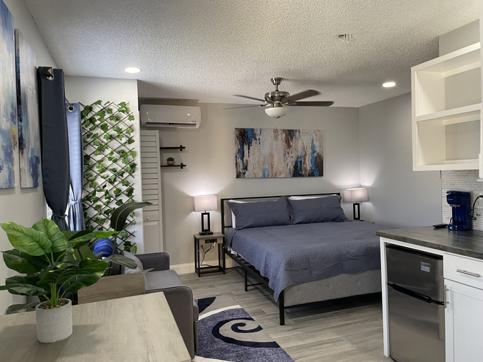 Bedroom 3, Sunny Palms Inn, Palm Beach
