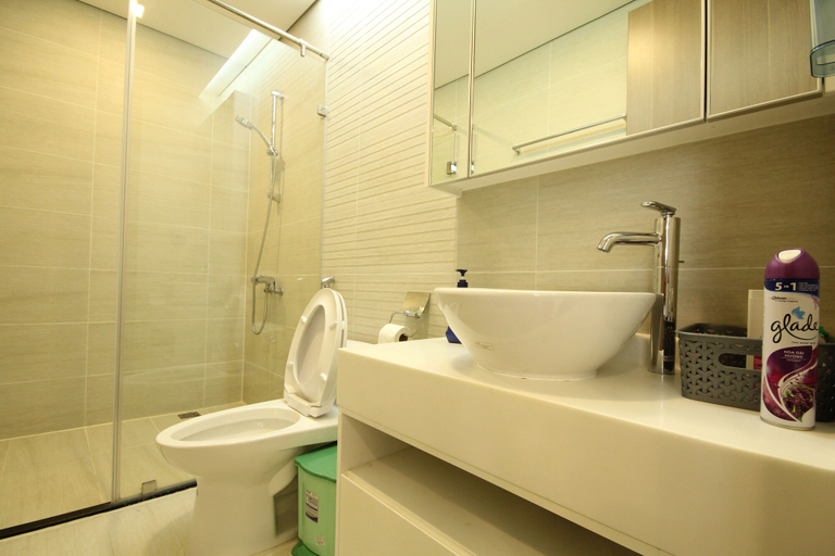 Bathroom 5, Smiley Apartment 14, Ho Chi Minh City