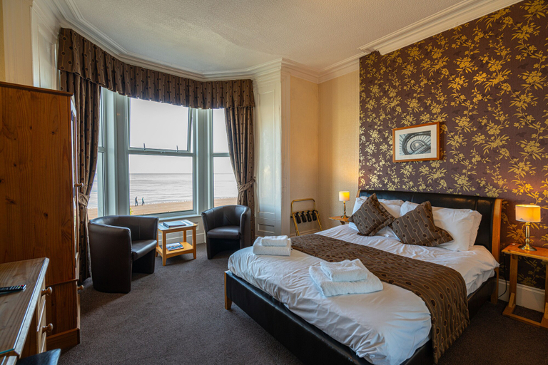 Bedroom 3, Can-Y-Bae, Conwy