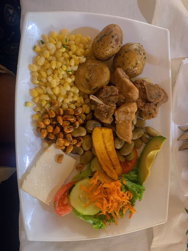 Food & Drinks 5, PONDOWASI LODGE, Ibarra