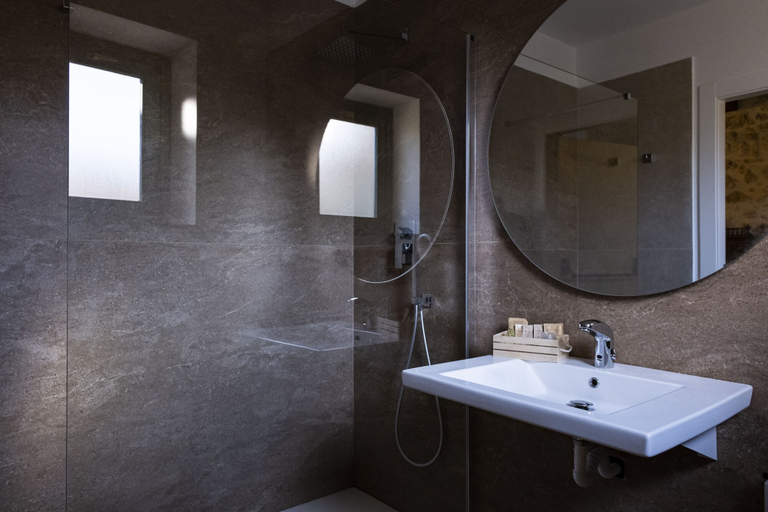 Bathroom 5, Agriturismo Baglio Làuria, Agrigento