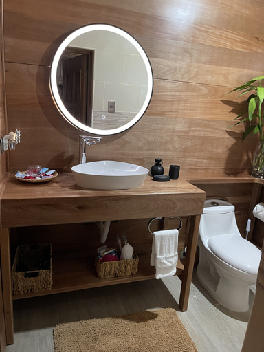 Bathroom 4, Hacienda La Huerta, San Felipe de Puerto Plata
