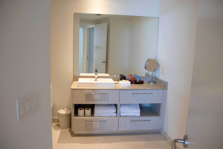 Bathroom 4, Lyfe Residence Building - Private apts over the beach, Broward