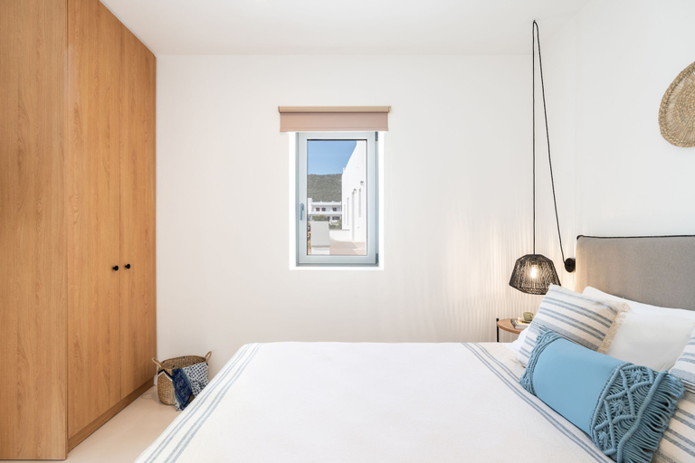 Bedroom 3, Eden Kythira, Attica