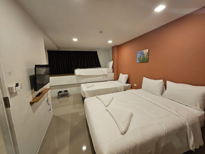 Bedroom 8