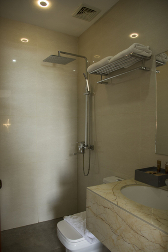Bathroom 4, Eastland Hotel and Residences, Cebu City