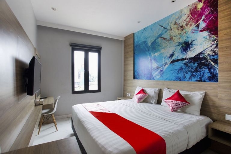 Bedroom 1, Super OYO Flagship 3486 The Regia Tambun, Bekasi