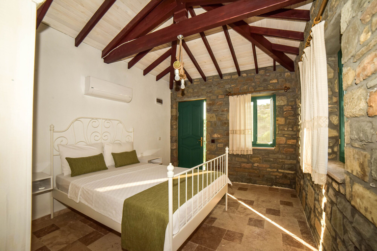 Bedroom 5, Petrada Imbros, Gökçeada
