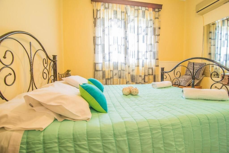 Bedroom 5, Tonia Apartments, Ionian Islands