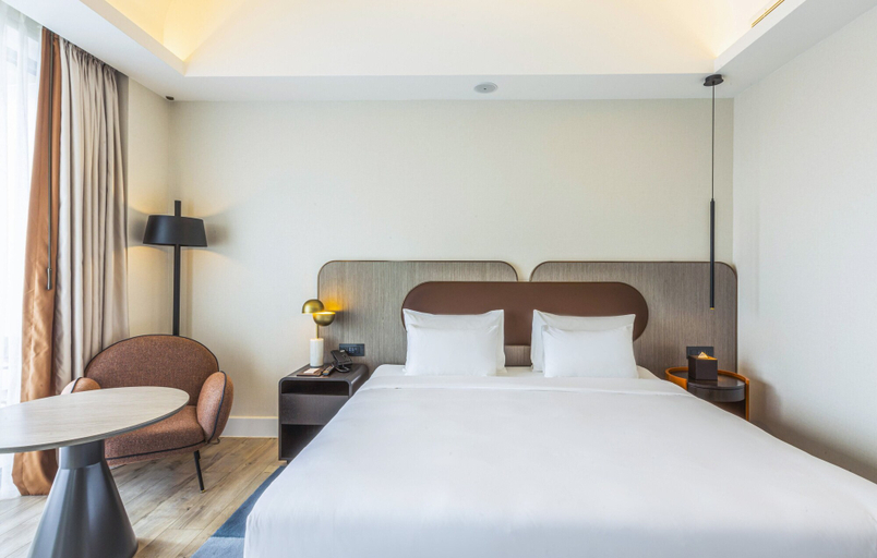 Bedroom 5, Savitsky Plaza, Jomboy