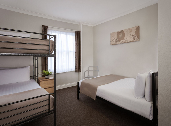 Bedroom 3, Lords Hotel, London