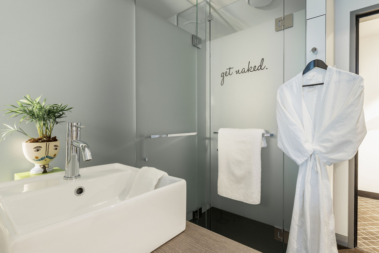 Bathroom 5, ibis Styles Melbourne Southbank, Melbourne