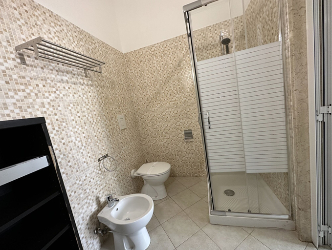 Bathroom 4, Appartamento Crispi, Bari