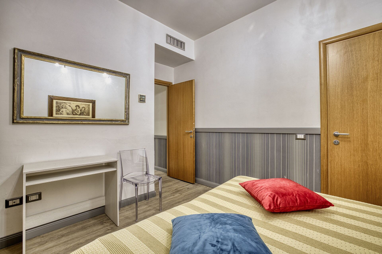 Bedroom 3, Lemon Garden, Rome