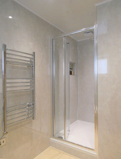 Bathroom 4, The Willows - Room Only Accommodation, Highland