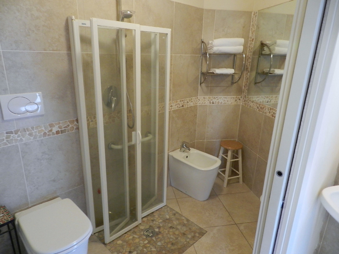 Bathroom 3, Hotel Ristorante Piccolo Chianti, Siena