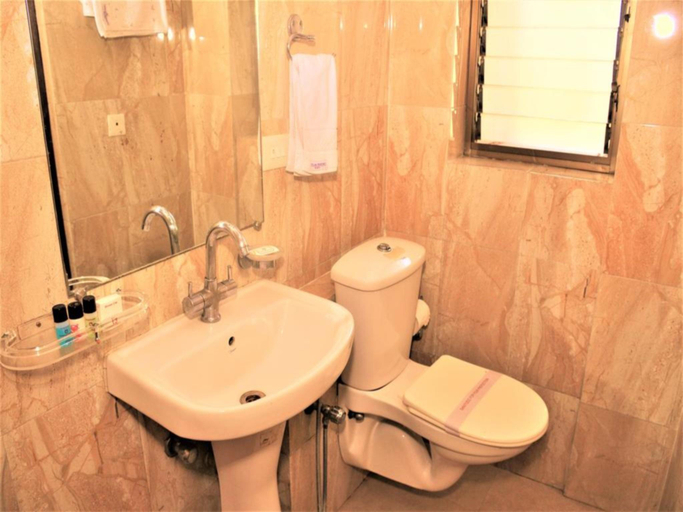 Bathroom 2, Geetanjali Regency, North 24 Parganas
