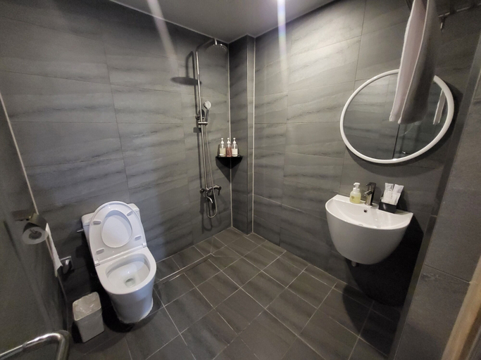 Bathroom 4, Hotel Raza B, Pohang