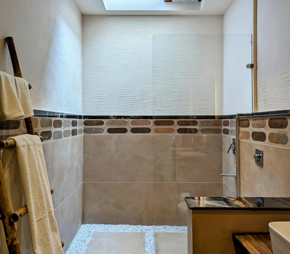 Bathroom 4, Cape House at Amritsar, Amritsar