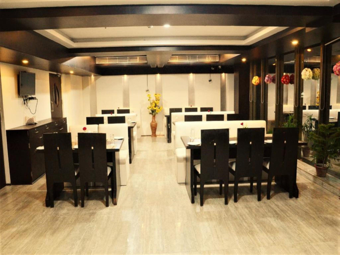 Food & Drinks 4, Geetanjali Regency, North 24 Parganas