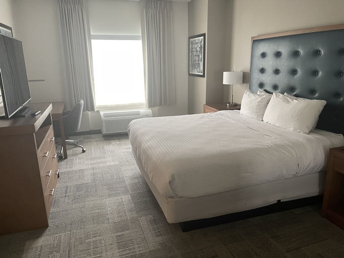 Bedroom 13