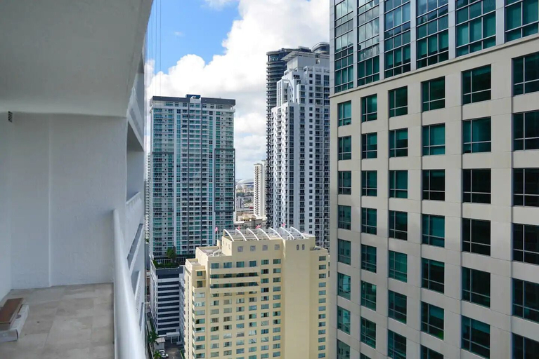 Exterior & Views 2, Exclusive condo at Brickell with pool, Miami-Dade