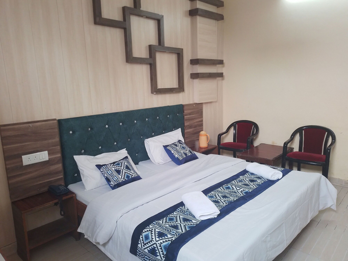 Bedroom 4, Hotel Ishan, Reasi