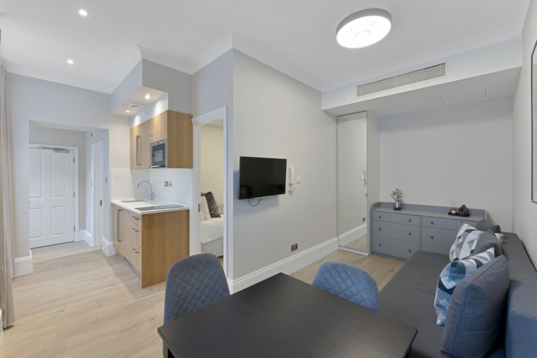 Others 4, Cleveland Residences Paddington, London