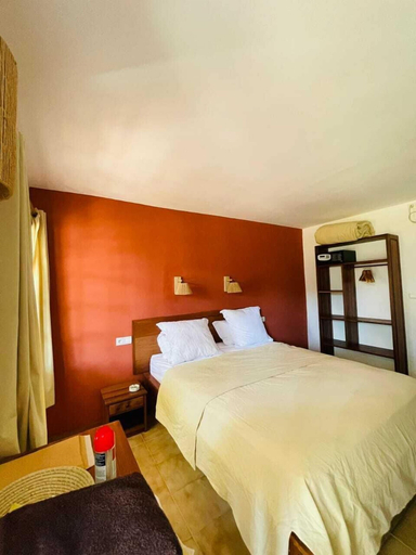 Bedroom, L'Ylang Ylang Auberge Ambatoloaka, Diana