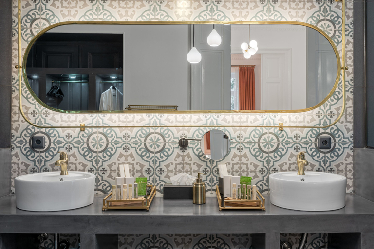 Bathroom 5, 2 Mazi Suites, Attica