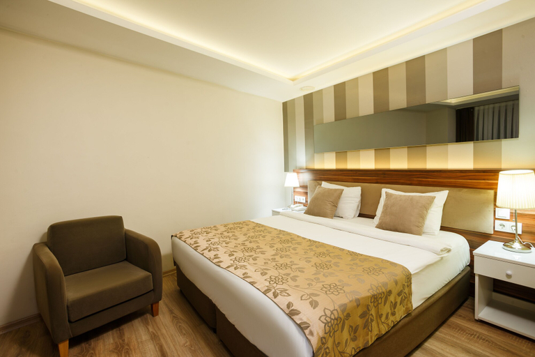 Bedroom 3, P Galata Boutique Hotel, Beyoğlu