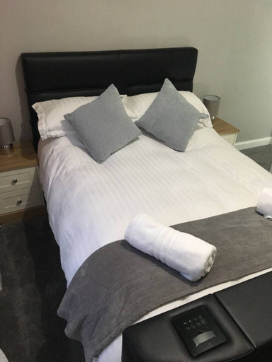 Bedroom 2, Lovely 2- Bed Apartment in Hawick, Scottish Borders