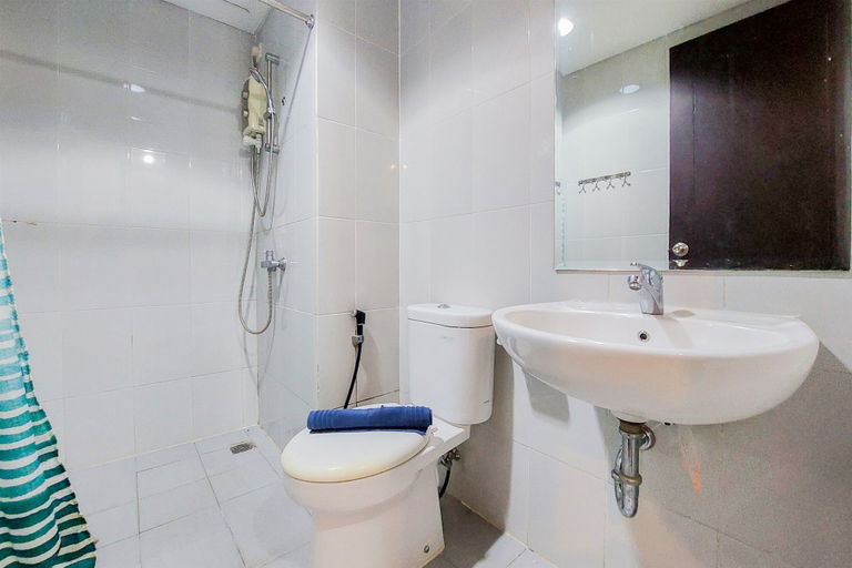 Bathroom 5, Best Modern 2Br At Casa De Parco Apartment, Tangerang Selatan