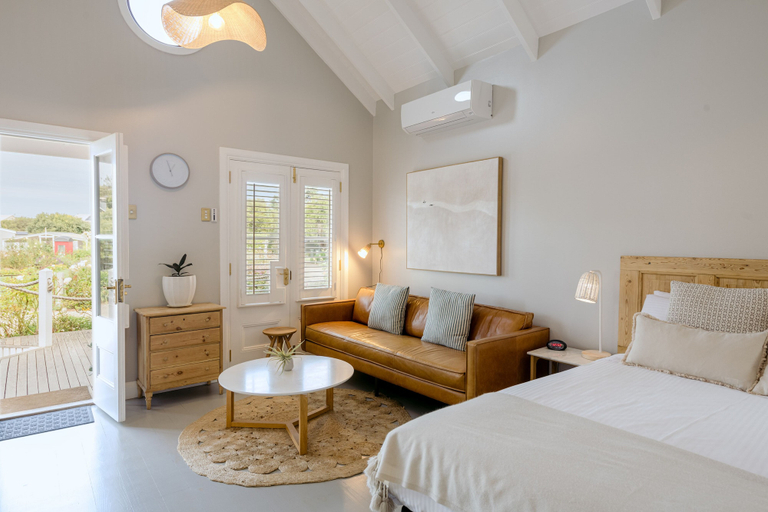 Bedroom 2, Beach Huts Middleton, Alexandrina - Coastal