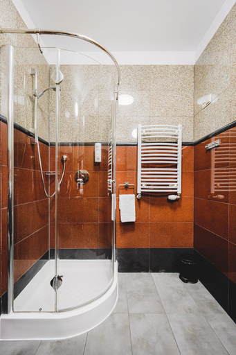Bathroom 3, Hotel Solaris, Toruń City
