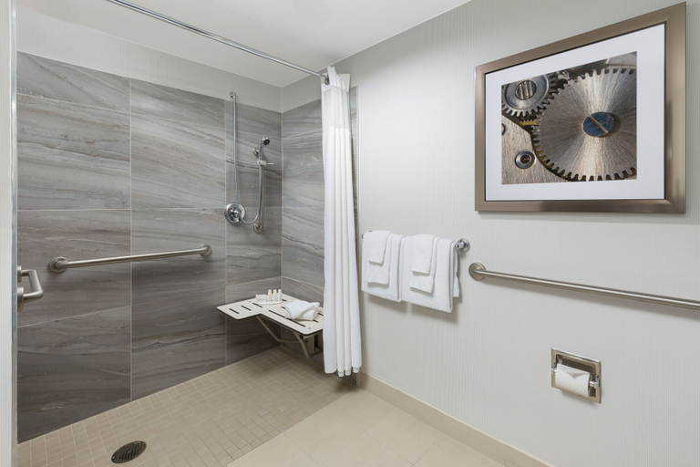 Bathroom 5, Courtyard by Marriott Austin Downtown/Convention Center, Travis
