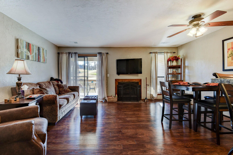 Matchplay - Resort Amenities W/ Indoor Pool - Comfort Meets Style and Fun!, Taney