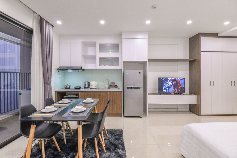 Dining Room 10