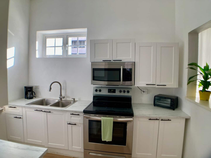 Others 5, Casa Blanca in the Heart of Miramar
