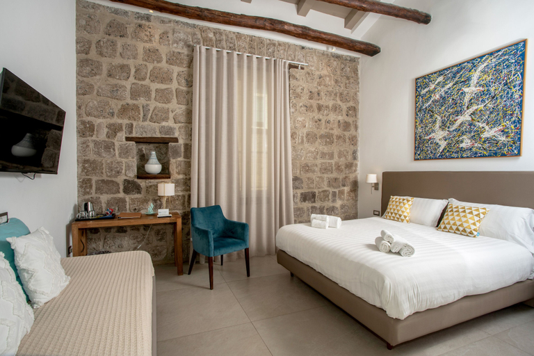 Bedroom 2, La Chiaja art&relais, Napoli