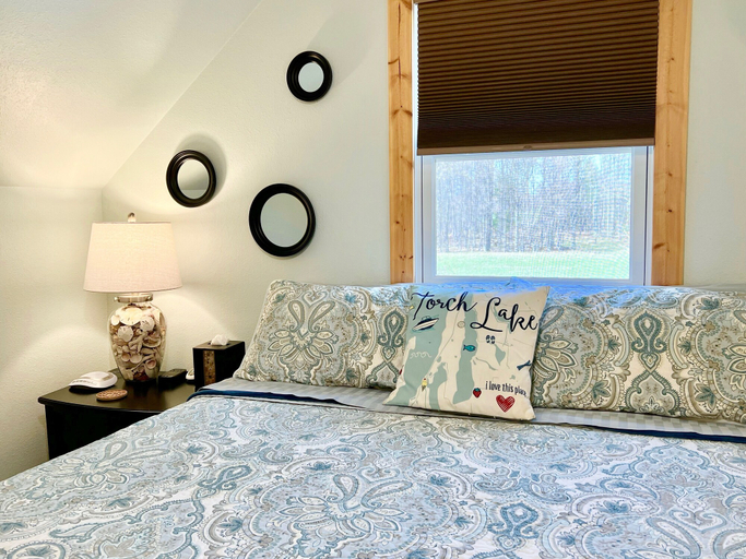 Bedroom 4, Torch Lake Bed & Breakfast, Antrim