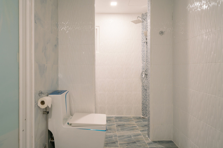 Bathroom 4, Akira Pattaya, Pattaya