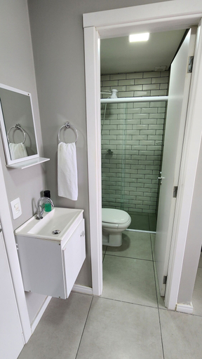 Bathroom 3, Espaço 386, Blumenau