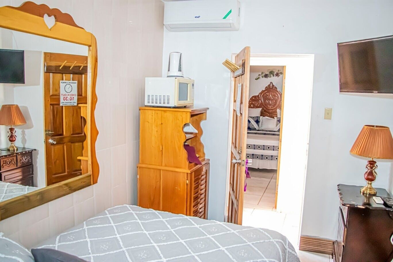 Bedroom 3, Kassion Corner