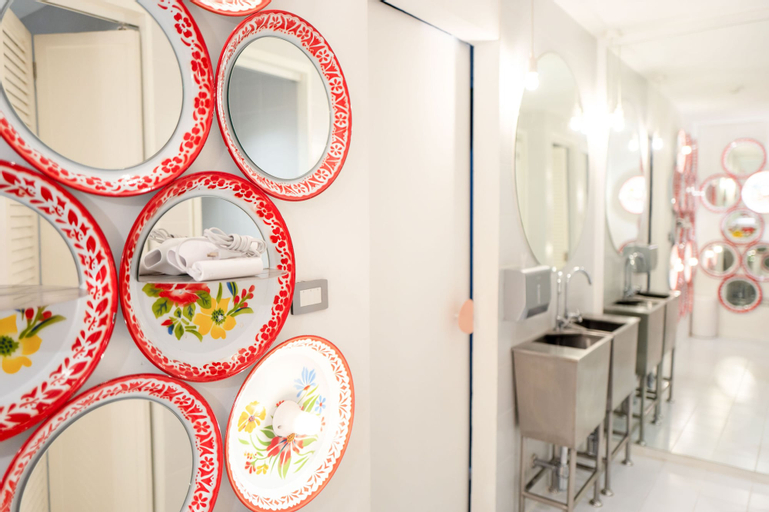 Bathroom 7