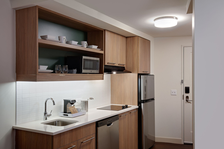 Dining Room 21