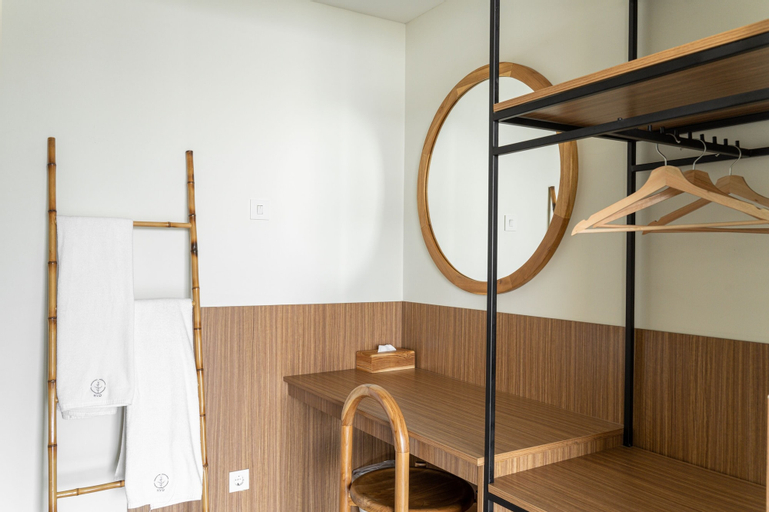 Bathroom 9