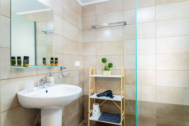 Bathroom 5, Argiri Apartments & Suites, Crete